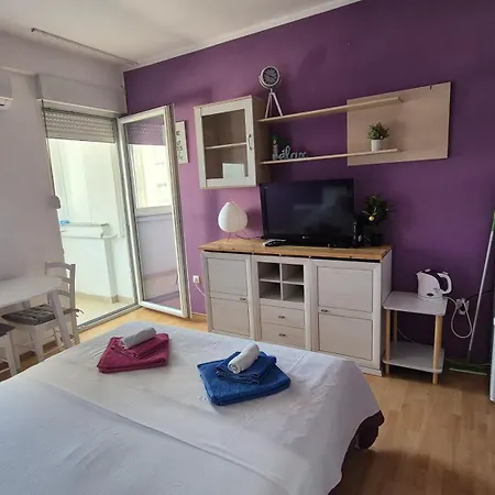Kiki, 7th Floor, With A Sea View, Free Wifi, For 2 Persons Apartment *